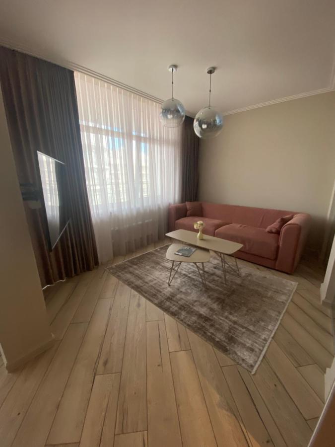 Wowell Apartments Odessa Exterior photo