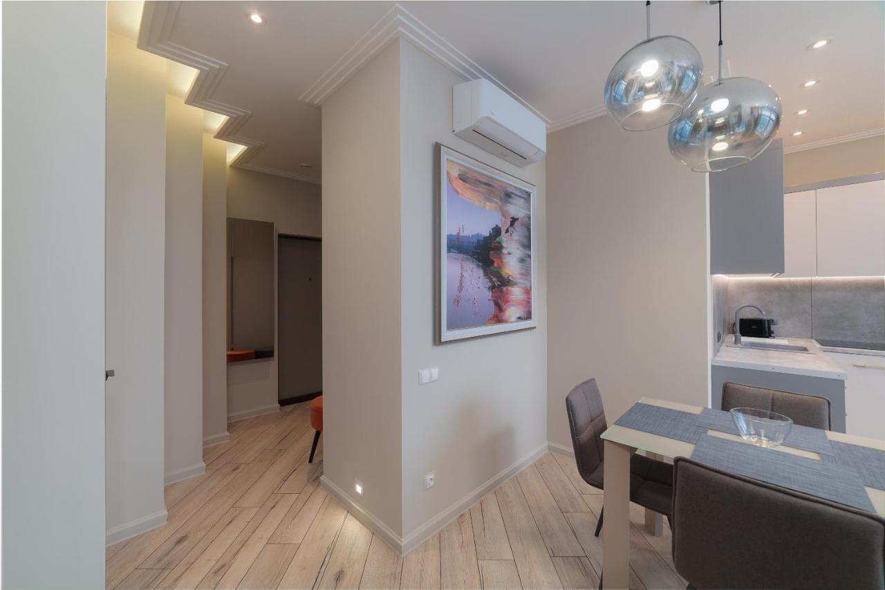 Wowell Apartments Odessa Exterior photo